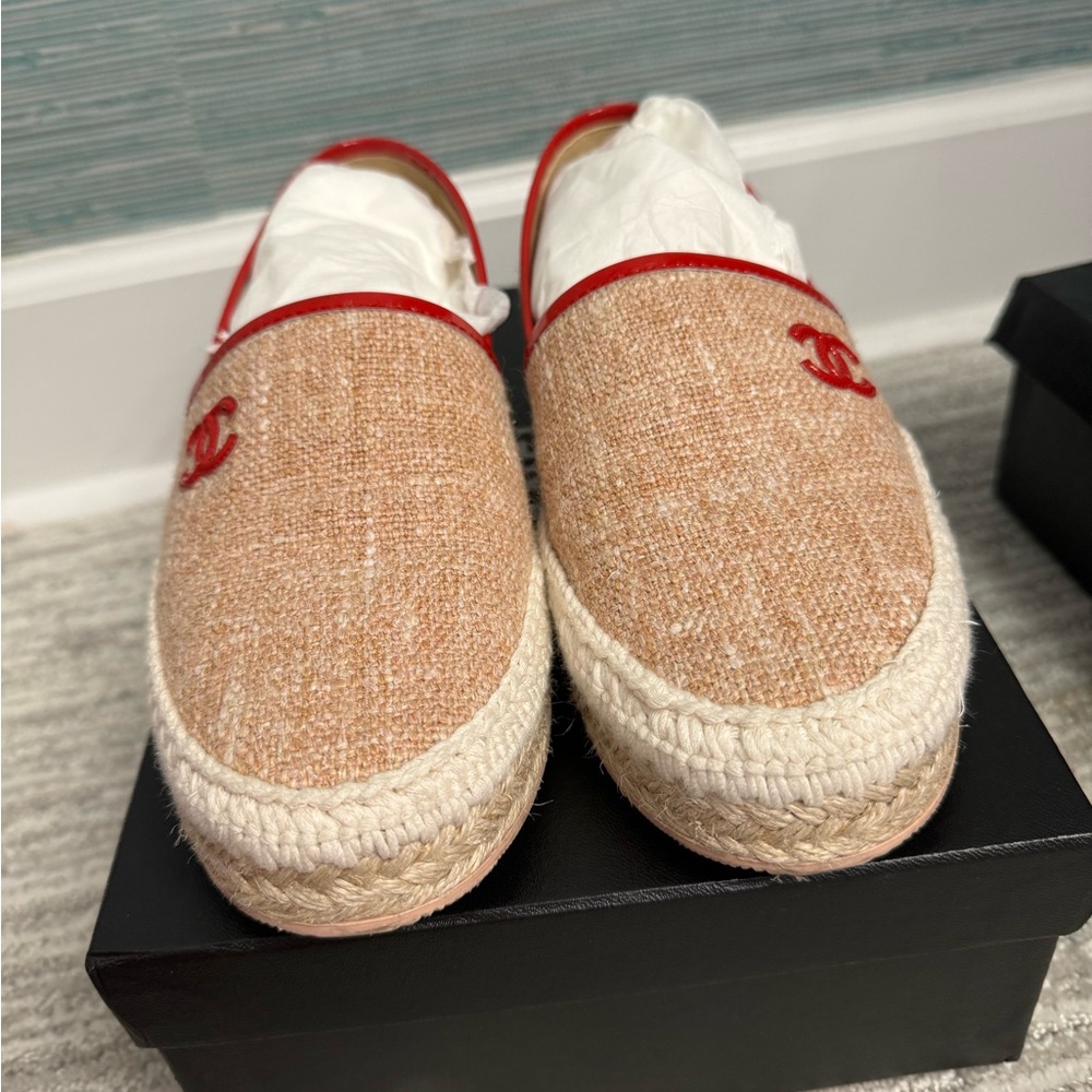 CHANEL Espadrilles